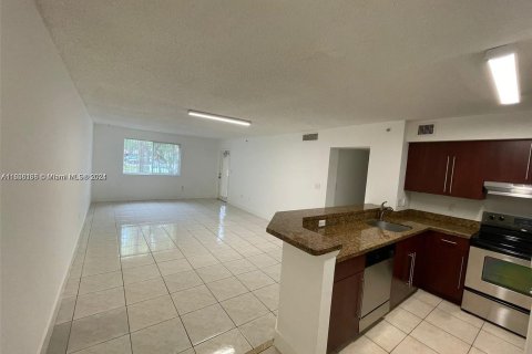 Condominio en venta en Plantation, Florida, 2 dormitorios, 95.69 m2 № 1355388 - foto 3