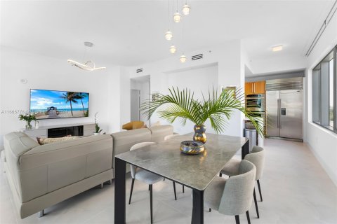 Condominio en venta en Miami Beach, Florida, 3 dormitorios, 172.98 m2 № 1386087 - foto 15