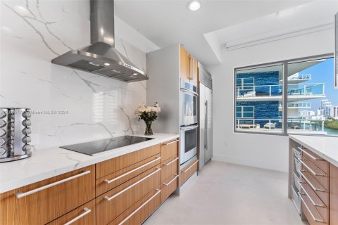 Copropriété à vendre à Miami Beach, Floride: 3 chambres, 172.98 m2 № 1386087 - photo 13