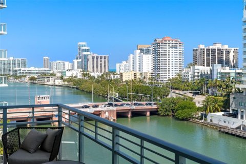 Condominio en venta en Miami Beach, Florida, 3 dormitorios, 172.98 m2 № 1386087 - foto 3