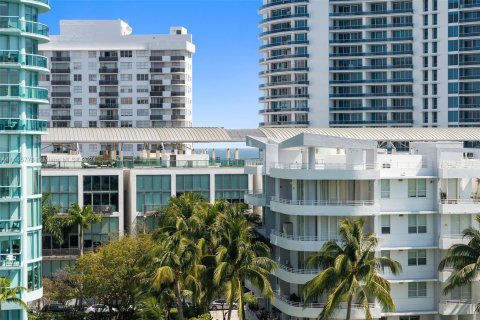 Condo in Miami Beach, Florida, 3 bedrooms  № 1386087 - photo 29