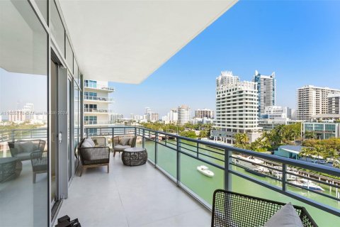 Condominio en venta en Miami Beach, Florida, 3 dormitorios, 172.98 m2 № 1386087 - foto 2