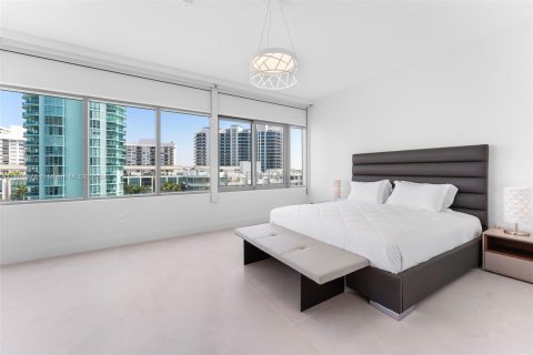 Condominio en venta en Miami Beach, Florida, 3 dormitorios, 172.98 m2 № 1386087 - foto 21