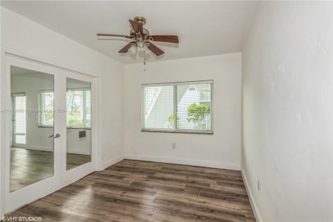 Condo in Miami Beach, Florida, 1 bedroom  № 1321468 - photo 6