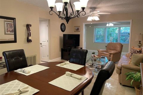 Condo in Clearwater, Florida, 2 bedrooms  № 1355809 - photo 8