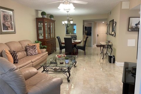 Condominio en alquiler en Clearwater, Florida, 2 dormitorios, 104.05 m2 № 1355809 - foto 3