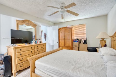 Copropriété à vendre à Pembroke Pines, Floride: 2 chambres, 73.11 m2 № 974506 - photo 10