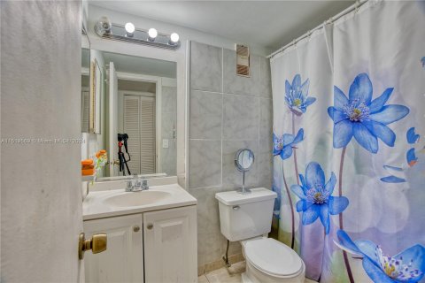 Condominio en venta en Pembroke Pines, Florida, 2 dormitorios, 73.11 m2 № 974506 - foto 9
