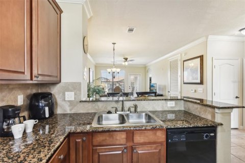 Condo in Davenport, Florida, 2 bedrooms  № 1387099 - photo 19