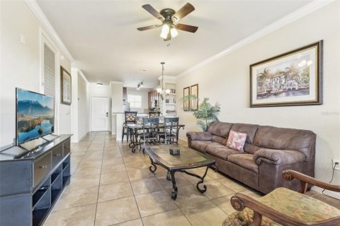 Condo in Davenport, Florida, 2 bedrooms  № 1387099 - photo 9