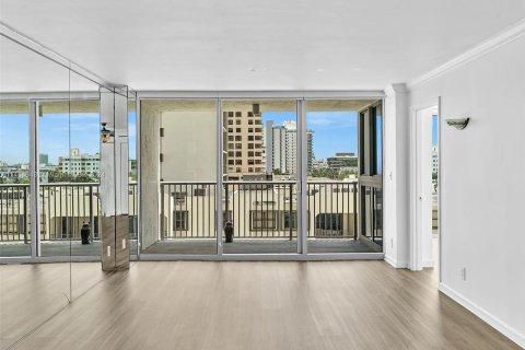 Copropriété à vendre à Miami Beach, Floride: 2 chambres, 104.24 m2 № 1356926 - photo 4