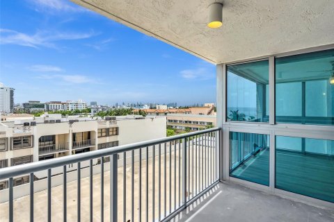 Copropriété à vendre à Miami Beach, Floride: 2 chambres, 104.24 m2 № 1356926 - photo 11