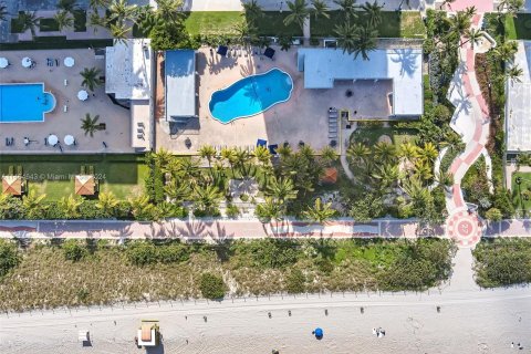 Copropriété à vendre à Miami Beach, Floride: 2 chambres, 104.24 m2 № 1356926 - photo 6