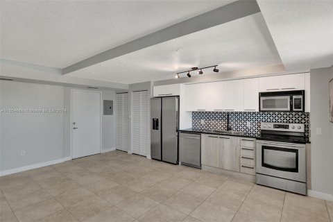 Condominio en venta en Miami Beach, Florida, 1 dormitorio, 55.09 m2 № 1356975 - foto 10