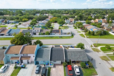 Touwnhouse à vendre à Orlando, Floride: 2 chambres, 85.66 m2 № 1274685 - photo 2