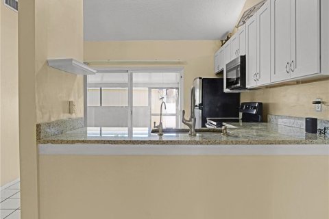 Townhouse in Orlando, Florida 2 bedrooms, 85.66 sq.m. № 1274685 - photo 7