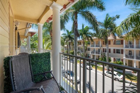 Townhouse in Jupiter, Florida 4 bedrooms, 180.04 sq.m. № 1272636 - photo 27