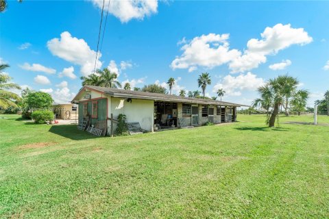 Casa en venta en Homestead, Florida, 3 dormitorios, 191.75 m2 № 616873 - foto 8