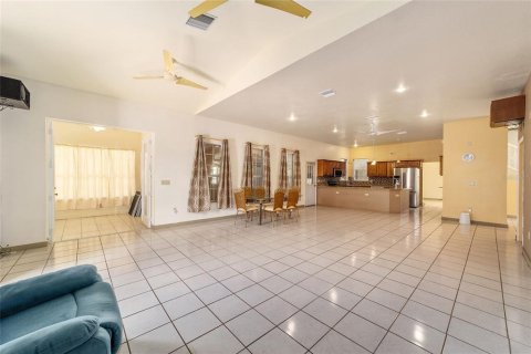 Villa ou maison à vendre à Ocala, Floride: 3 chambres, 317.26 m2 № 1416965 - photo 12