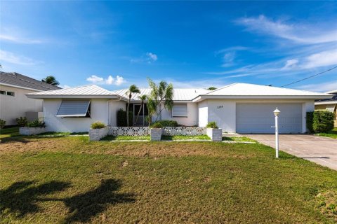 Villa ou maison à vendre à Punta Gorda, Floride: 3 chambres, 144.74 m2 № 1318268 - photo 3