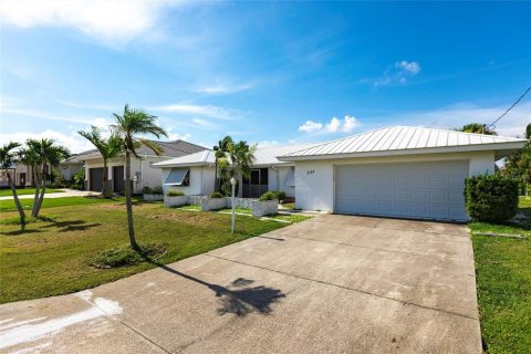 Villa ou maison à vendre à Punta Gorda, Floride: 3 chambres, 144.74 m2 № 1318268 - photo 2