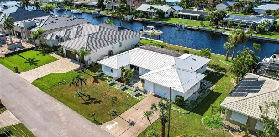 Villa ou maison à Punta Gorda, Floride 3 chambres, 144.74 m2 № 1318268