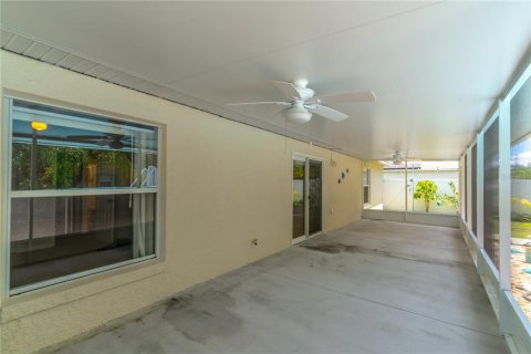 Villa ou maison à vendre à Kissimmee, Floride: 3 chambres, 114.46 m2 № 1252532 - photo 22