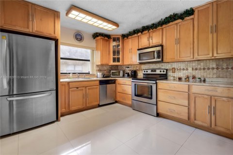 Townhouse in Miami, Florida 3 bedrooms, 135.82 sq.m. № 993323 - photo 3