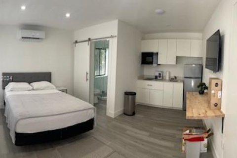 Apartamento en alquiler en Miami, Florida, 1 dormitorio, 17.65 m2 № 1351930 - foto 1