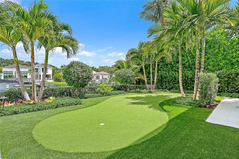 House in Jupiter, Florida 5 bedrooms, 721.57 sq.m. № 1347946 - photo 20