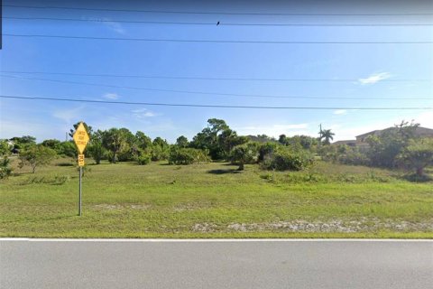 Terreno en venta en Port Charlotte, Florida № 228024 - foto 1