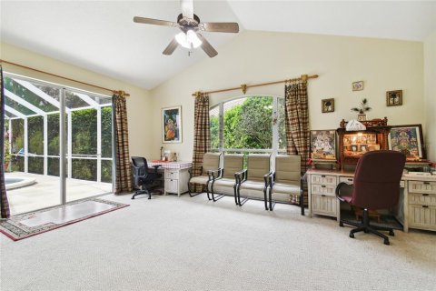 House in Tampa, Florida 4 bedrooms, 282.52 sq.m. № 1267896 - photo 29