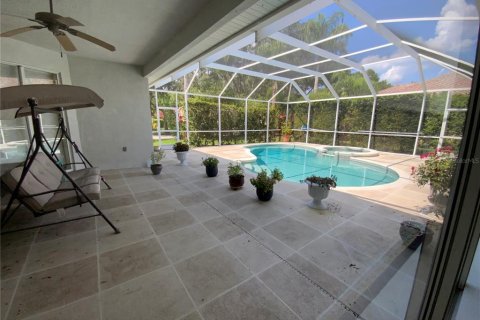 House in Tampa, Florida 4 bedrooms, 282.52 sq.m. № 1267896 - photo 15