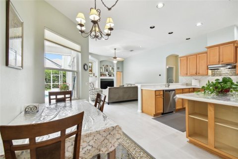 House in Tampa, Florida 4 bedrooms, 282.52 sq.m. № 1267896 - photo 23