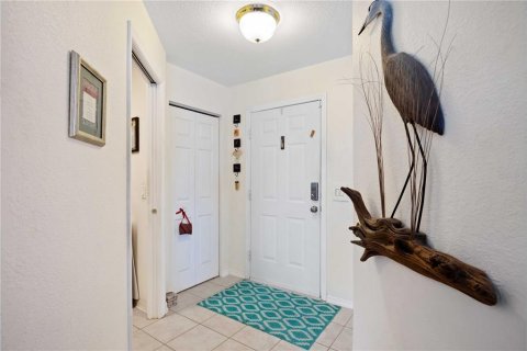 Condo in North Port, Florida, 2 bedrooms  № 1263132 - photo 3