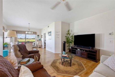 Copropriété à vendre à North Port, Floride: 2 chambres, 121.98 m2 № 1263132 - photo 5