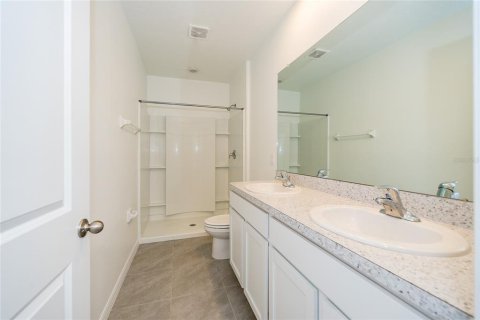 Adosado en venta en Wesley Chapel, Florida, 3 dormitorios, 155.43 m2 № 1301558 - foto 21