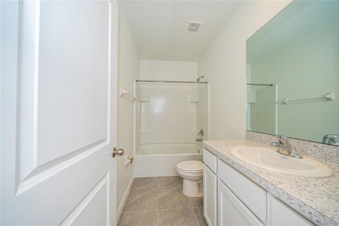 Townhouse in Wesley Chapel, Florida 3 bedrooms, 155.43 sq.m. № 1301558 - photo 24