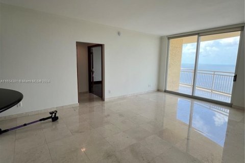 Copropriété à louer à Miami, Floride: 2 chambres, 108.7 m2 № 1348983 - photo 4