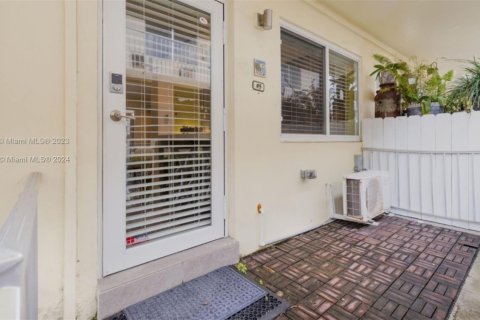 Condominio en venta en Miami Beach, Florida № 1348513 - foto 17