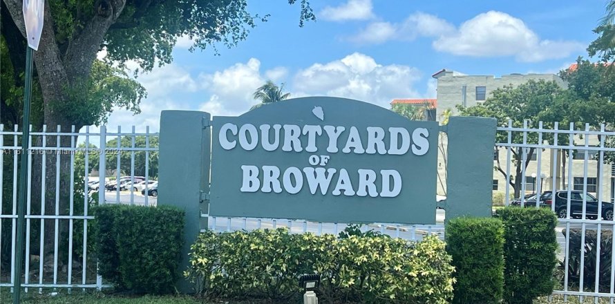 Condo in North Lauderdale, Florida, 2 bedrooms  № 1233399