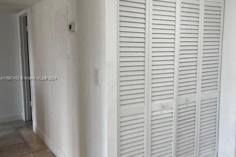 Condominio en venta en Miami, Florida, 2 dormitorios, 72.19 m2 № 1382036 - foto 12