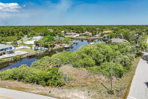 Terreno en venta en Port Charlotte, Florida № 1316764 - foto 18