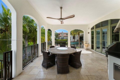 Casa en venta en Miami, Florida, 7 dormitorios, 1367.52 m2 № 760562 - foto 25