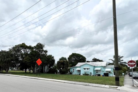 Terreno en venta en Lake Worth, Florida № 1325731 - foto 6