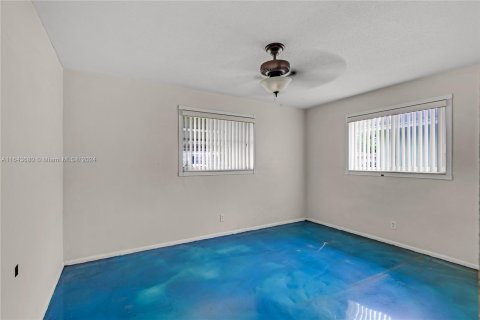 Villa ou maison à vendre à Tamarac, Floride: 2 chambres, 146.88 m2 № 1325639 - photo 24