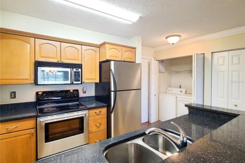 Condo in Clearwater, Florida, 2 bedrooms  № 1374774 - photo 8