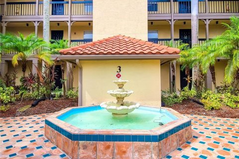 Condo in Clearwater, Florida, 2 bedrooms  № 1374774 - photo 2