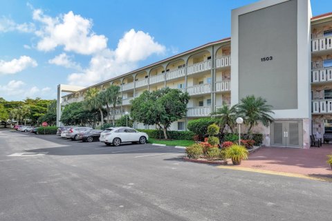 Condominio en venta en Coconut Creek, Florida, 2 dormitorios, 118.45 m2 № 1208627 - foto 3