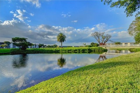 Condominio en venta en Coconut Creek, Florida, 2 dormitorios, 118.45 m2 № 1208627 - foto 9